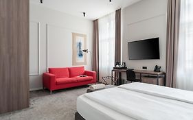 MANDA Heritage Hotel